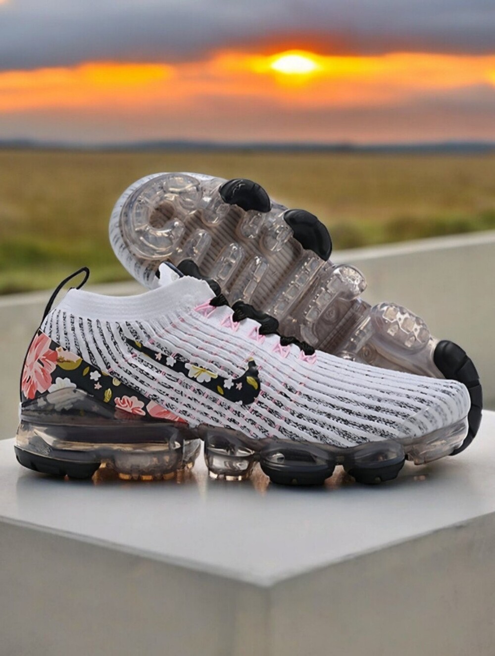 Nike Air Max Vapormax Floral White 🤍 Black Women Sneakers